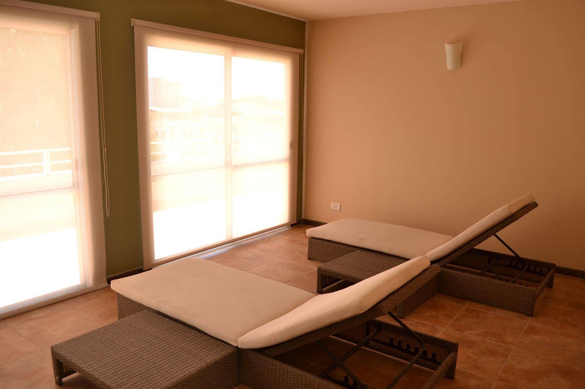 Hotel Dakar 3*